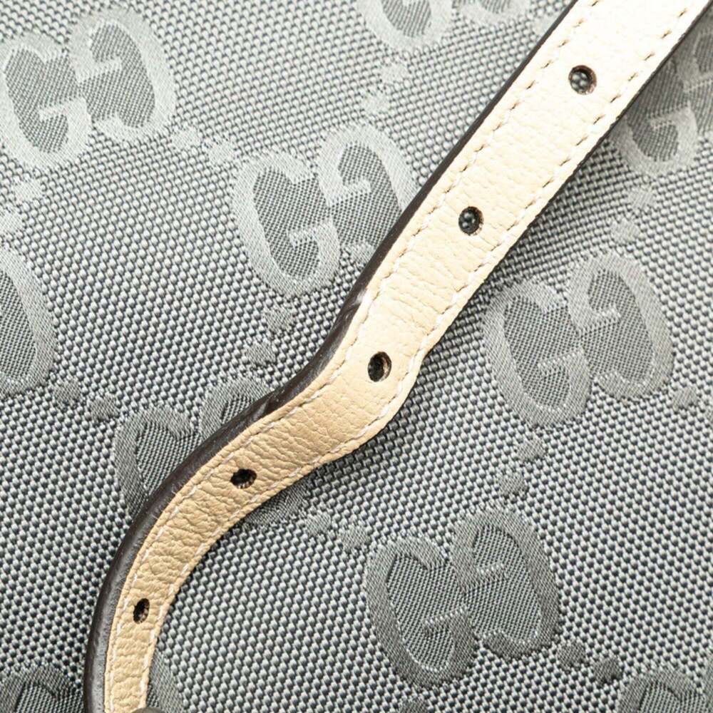 GUCCI Cream Leather Shoulder Bag - Picture 5 of 10